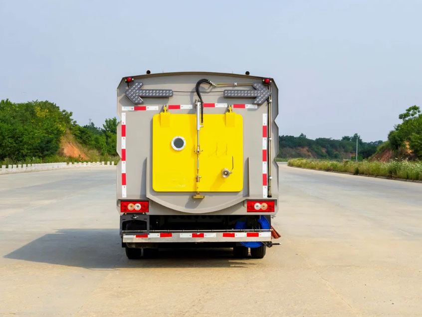 Foton 2.5CBM Truck Mounted Road Sweeper - Image 3