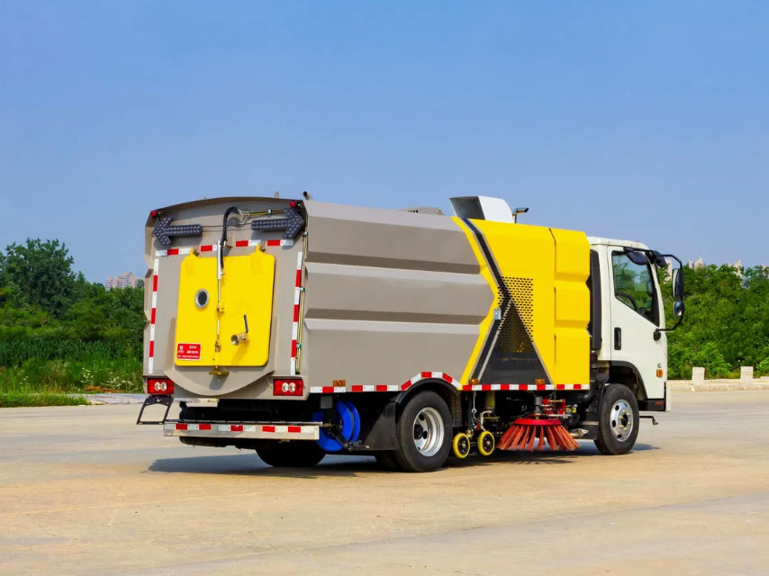Foton 2.5CBM Truck Mounted Road Sweeper - Image 4