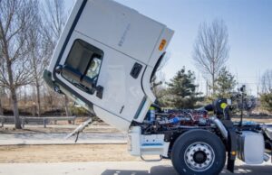 Electric lift cab