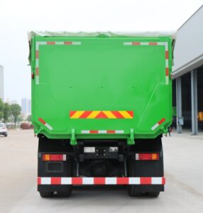 Openable tailgate for convenient unloading