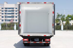All-closed sandwich structure panels