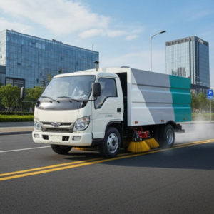 Foton 3000L Mini Vacuum Sweeper for Urban Street Cleaning Sweeper Truck